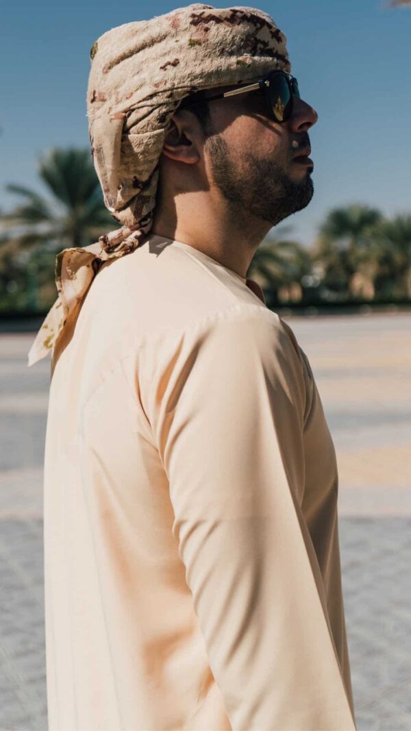 Qamis Emirati Beige Safran